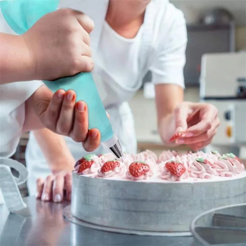 Kit Poches à Douille Silicone Réutilisables - Set Décoration Pâtisserie avec Douilles Inox, DIY Gâteaux, Qualité Professionnelle